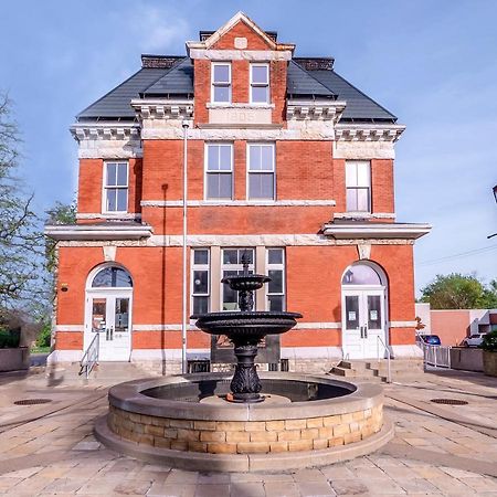 Sandwich Boutique Hotel Виндзор Экстерьер фото