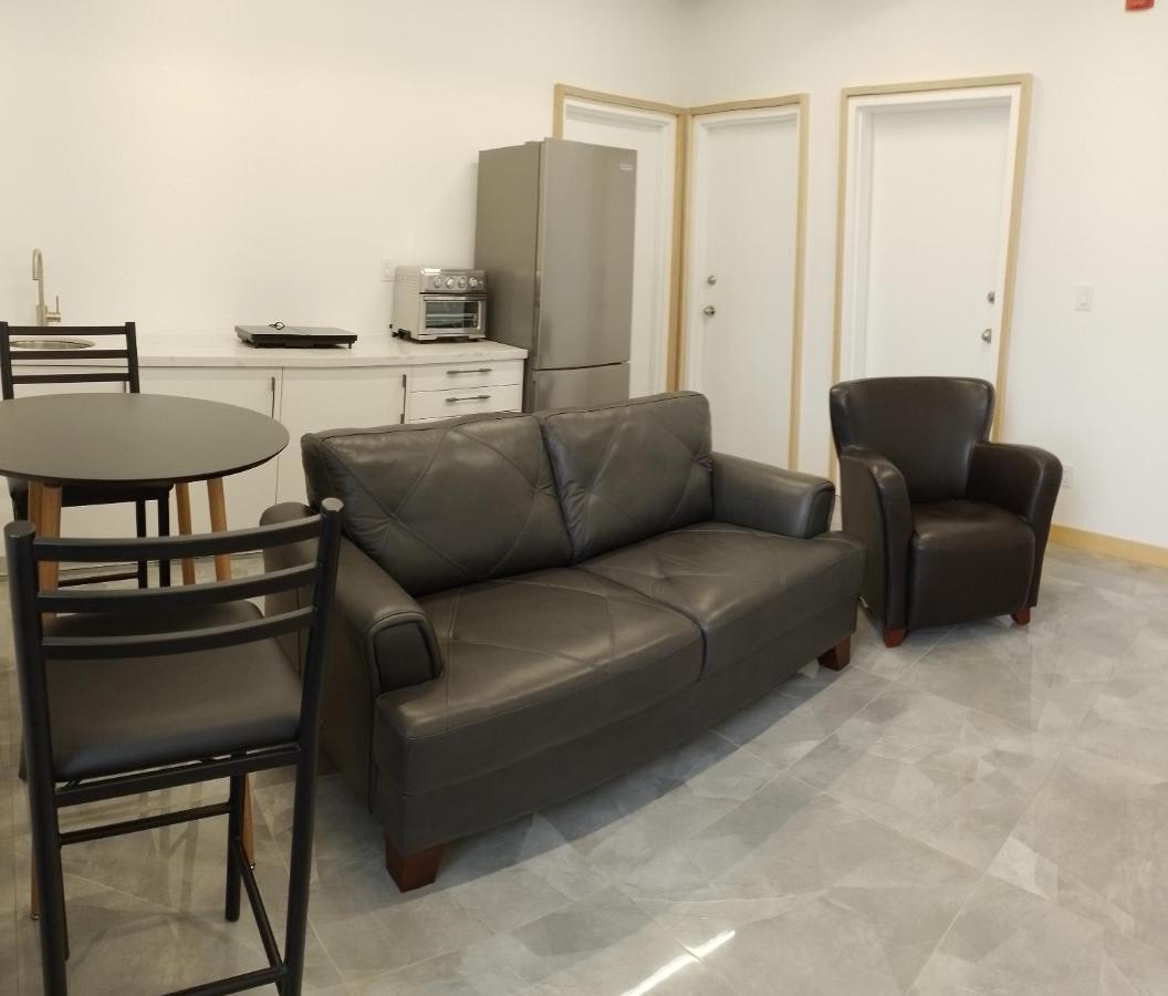 Sandwich Boutique Hotel Виндзор Экстерьер фото
